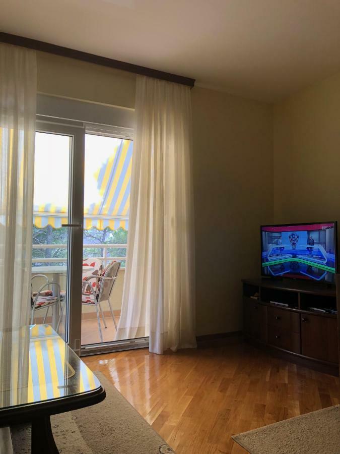 Apartment Sanja Baska Voda Exterior photo